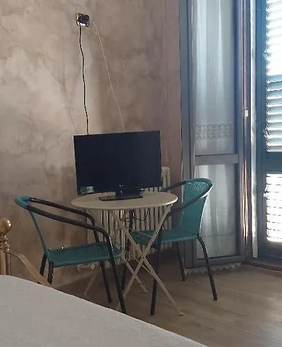 Δωμάτια σε οικογενειακή κατοικία Silvy